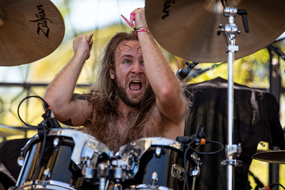 Howling Giant in concert