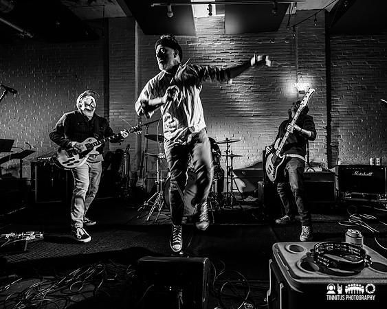 Cul De Sac Kids in concert