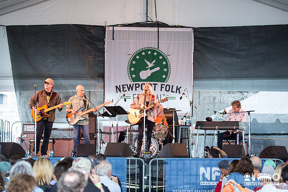 Pegi Young and The Survivors in concert