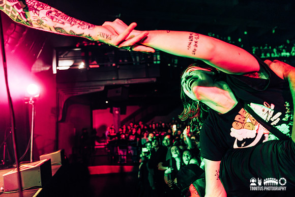 Neck Deep in concert