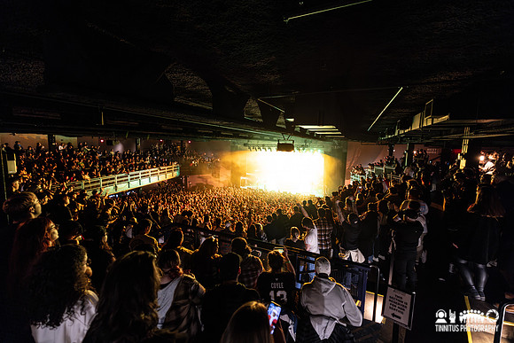 Neck Deep in concert
