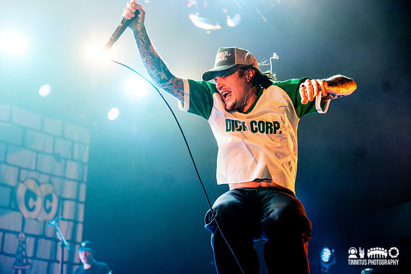 Neck Deep in concert