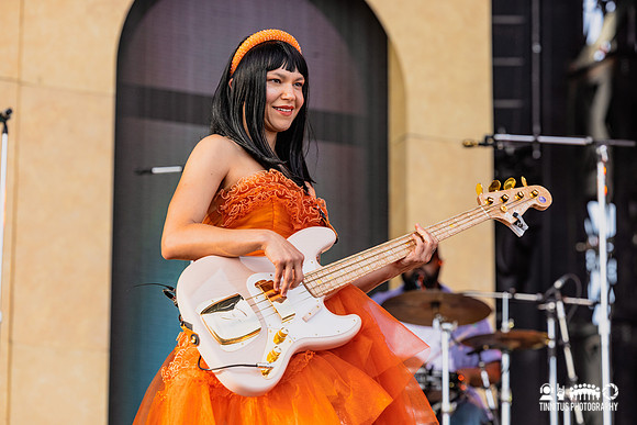 Khruangbin in concert