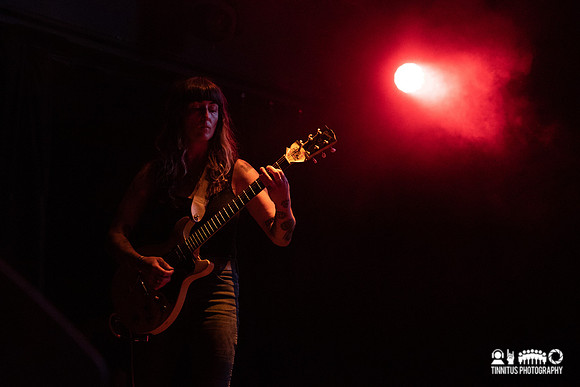 Alms in concert