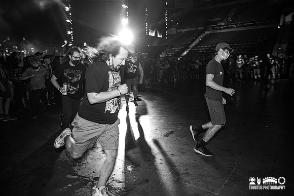 Knocked Loose in concert