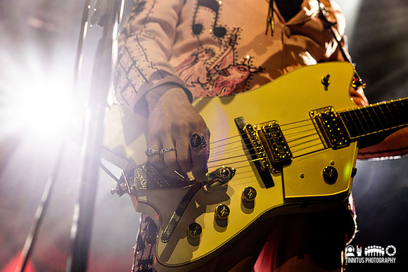 Twin Temple in concert
