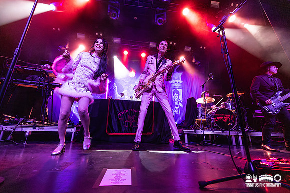 Twin Temple in concert