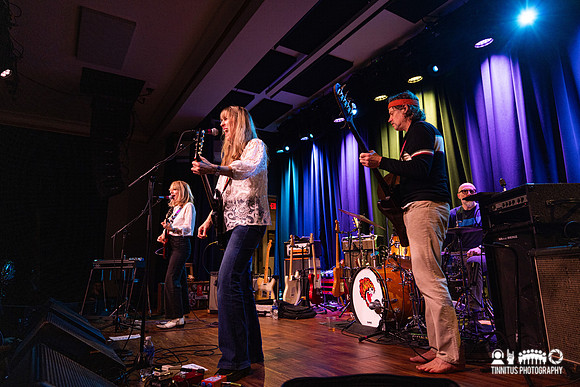 Hilken Mancini Group in concert
