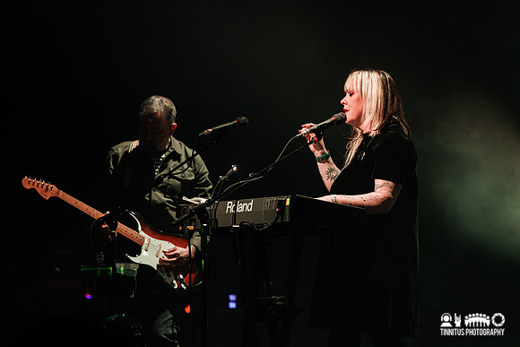 Slowdive in concert