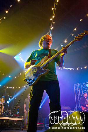 Pavement in concert