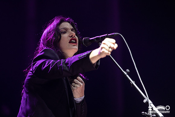 Sharon Van Etten in concert
