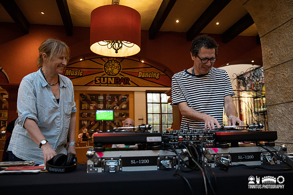 Georgia and Ira spinning songs