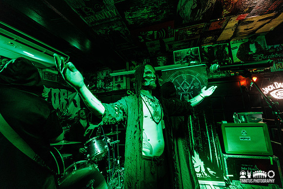 Froglord in concert