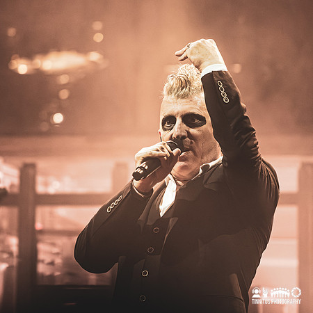 A Perfect Circle in concert