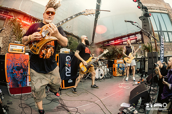 Gozu in concert
