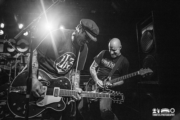 TSOL in concert