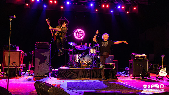 Guided By Voices in concert
