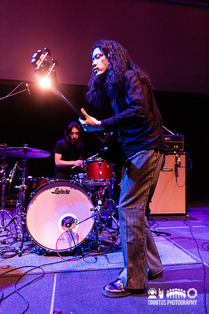 Minami Deutsch in concert