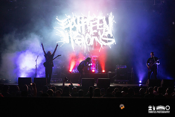 Eighteen Visions in concert