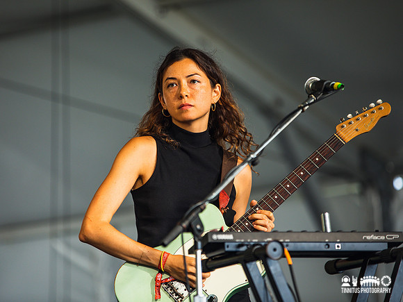Vagabon in concert