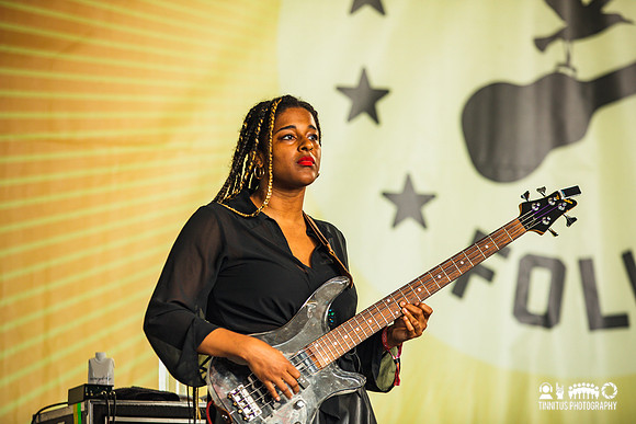 Vagabon in concert