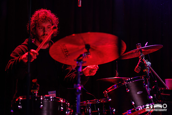 Sluice in concert