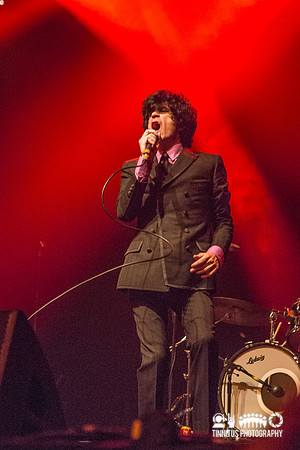 The Make-Up in concert at ATP's I'll Be Your Mirror festival