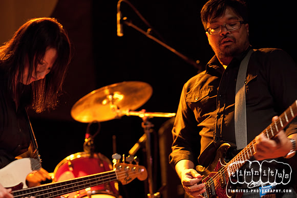 Versus in concert