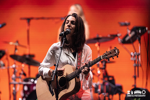 James in concert