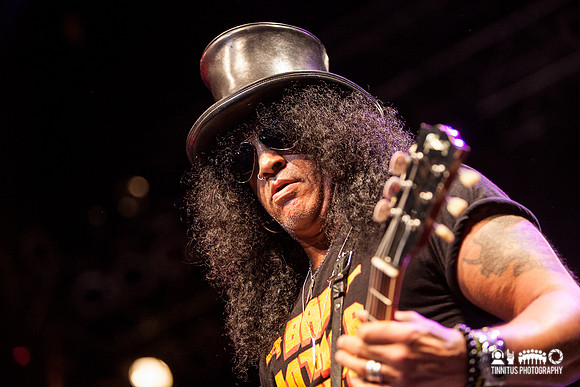 Slash in concert