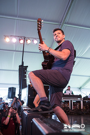 Rodrigo Y Gabriela in concert