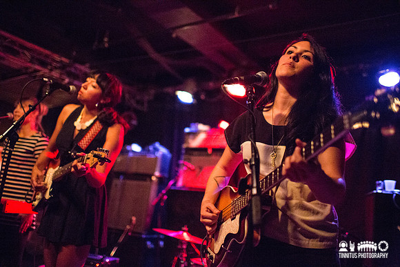 La Luz in concert