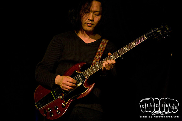 Damon and Naomi in concert, with Michio Kurihara