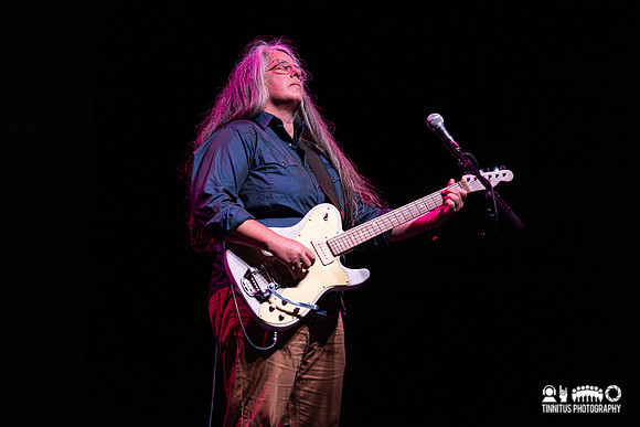 Marisa Anderson in concert