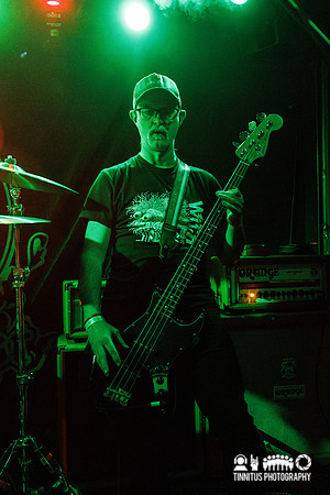 Worshipper in concert