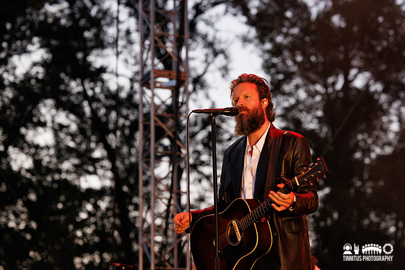 Father John Misty in concert