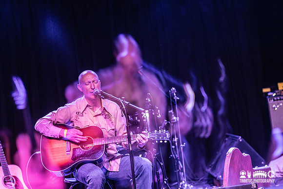 Andrew Cohen in concert