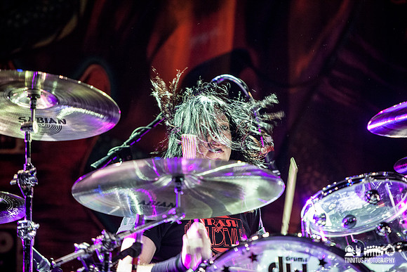 Slash in concert