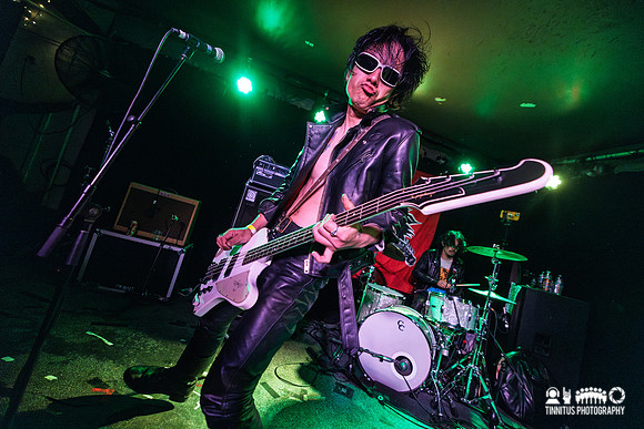 Guitar Wolf in concert