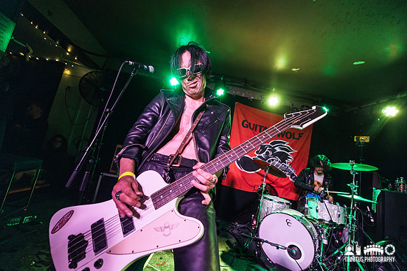 Guitar Wolf in concert