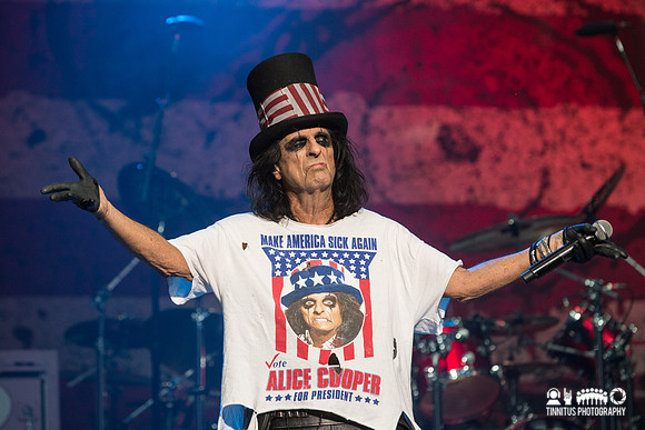 Alice Cooper in concert
