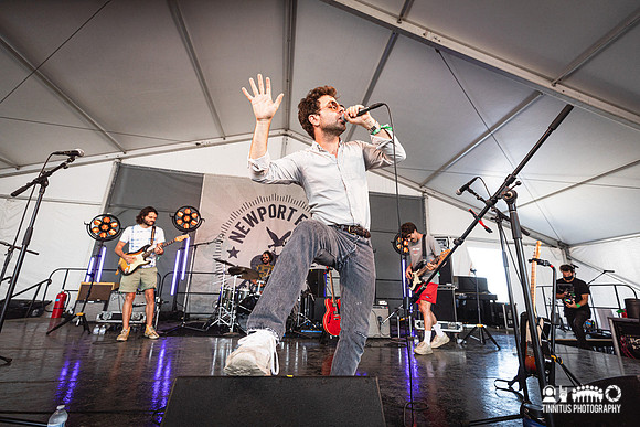 Taylor Goldsmith in concert
