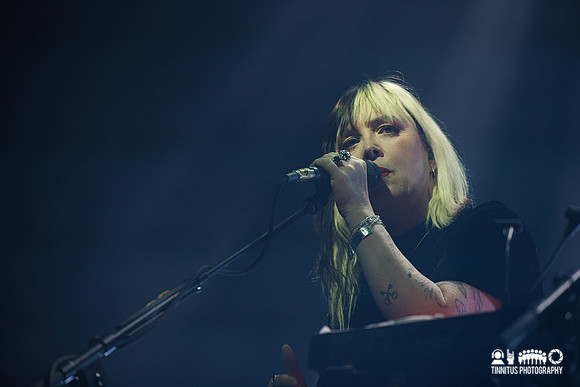 Slowdive in concert