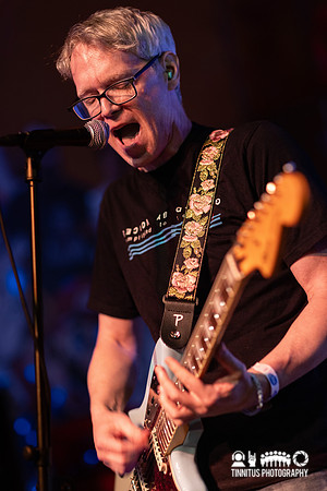 Left Circles in concert
