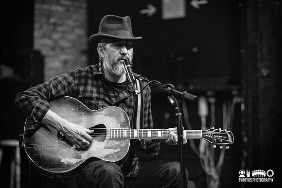 Howe Gelb in concert