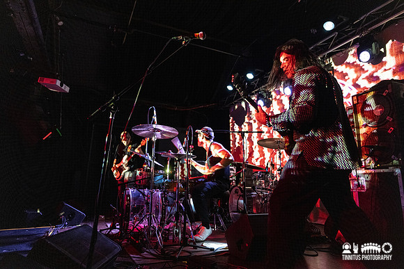 Meatbodies in concert
