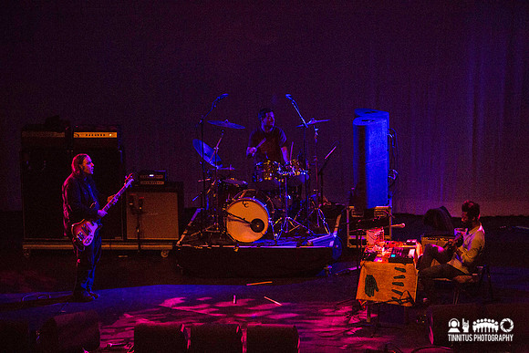 Om in concert