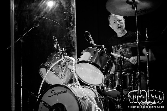 Mission of Burma in concert