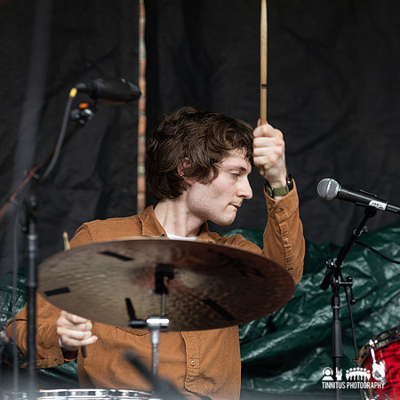 Liam Kazar in concert