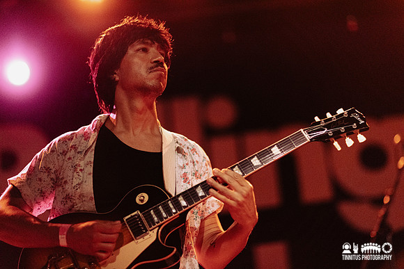 Dropper in concert